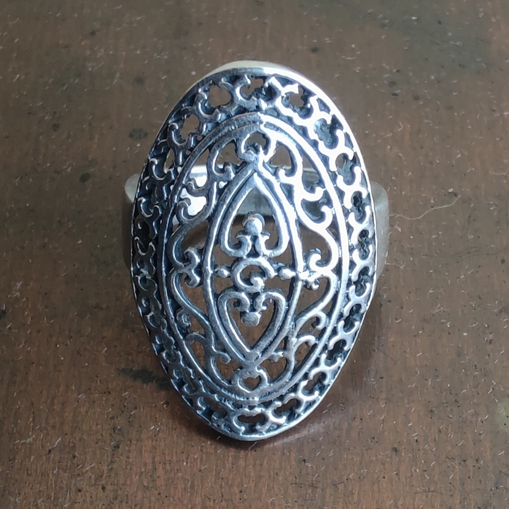 Sterling Silver Oval Detailed Openwork Statement Ring Size 7 - Picture 2 of 12